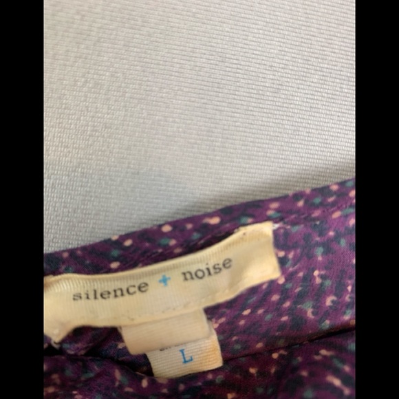 Silence + Noise ruffle top - Picture 3 of 4